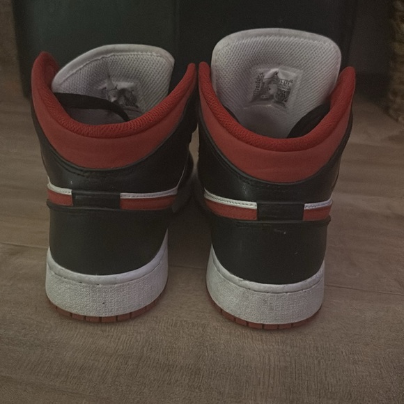 Nike Jordan shoes - Picture 3 of 8